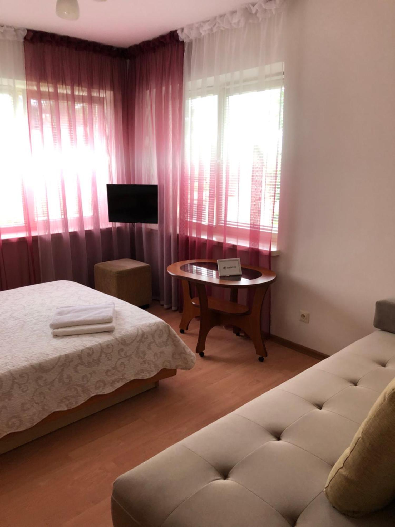 Sveciu Namai Dzukai Hotel Паланга Екстериор снимка
